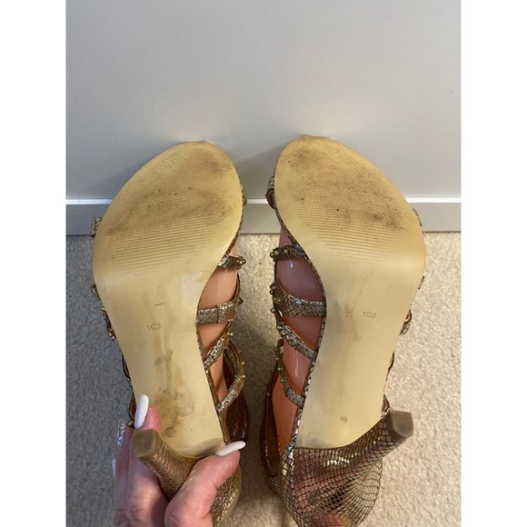Guess Laidea Studded Gold Gladiator Strappy Sandals Size 10 - Picture 4 of 9